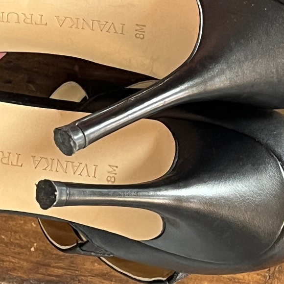 Ivanka Trump 8M gladiator style black & white leather heels with ankle bands. - Picture 11 of 16